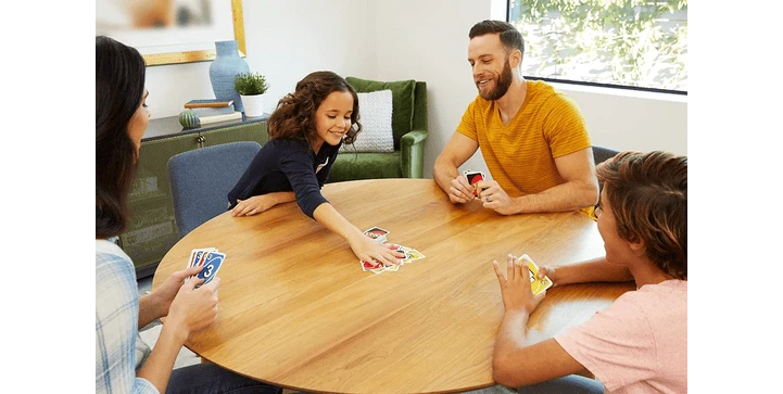 MATTEL UNO Deluxe, Kartenspiel 7 MATTEL UNO Deluxe, Kartenspiel – Bild 5